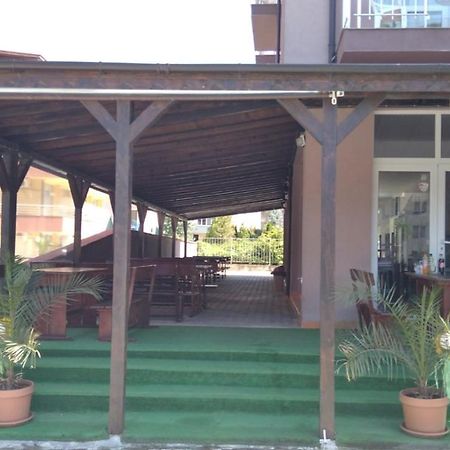 Guest Rooms Venera Primorsko Dış mekan fotoğraf