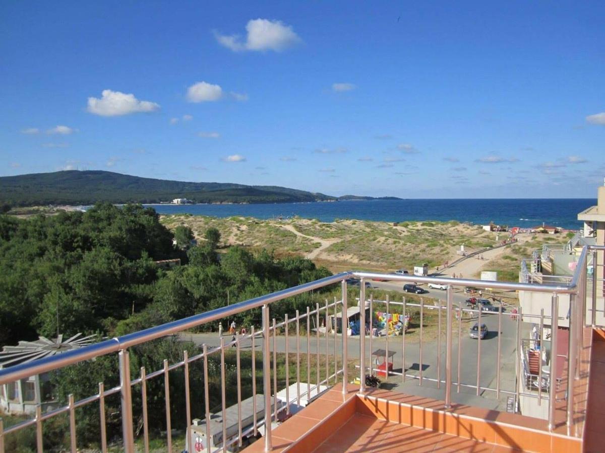 Guest Rooms Venera Primorsko Dış mekan fotoğraf