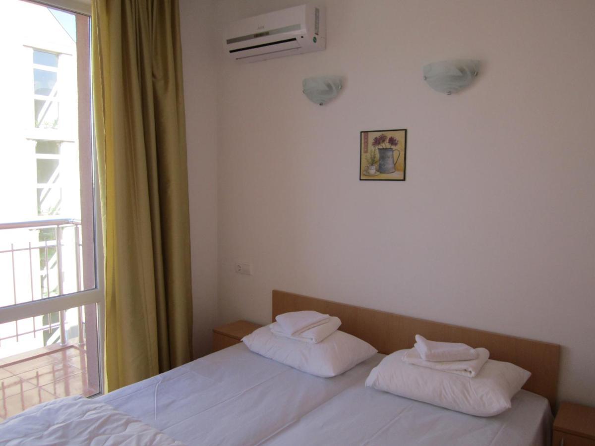 Guest Rooms Venera Primorsko Dış mekan fotoğraf